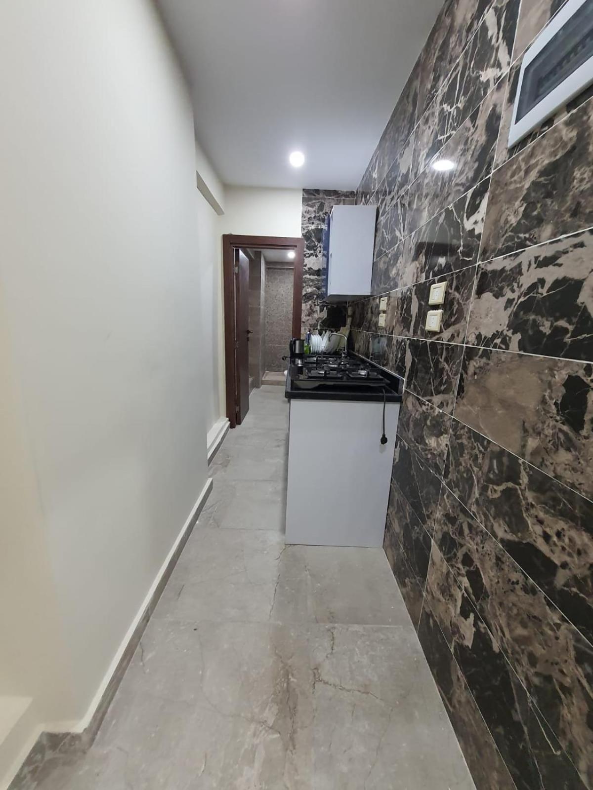 Saraya Abbas Elaser Street-families Only Apartmán *