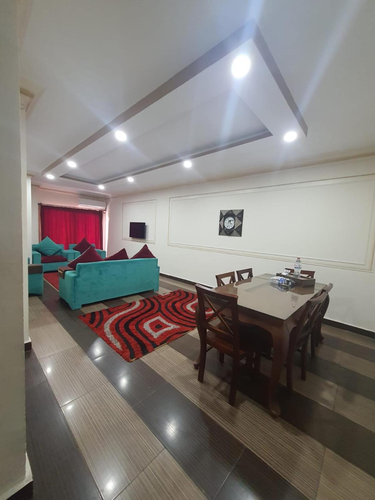 Saraya Abbas Elaser Street-families Only *